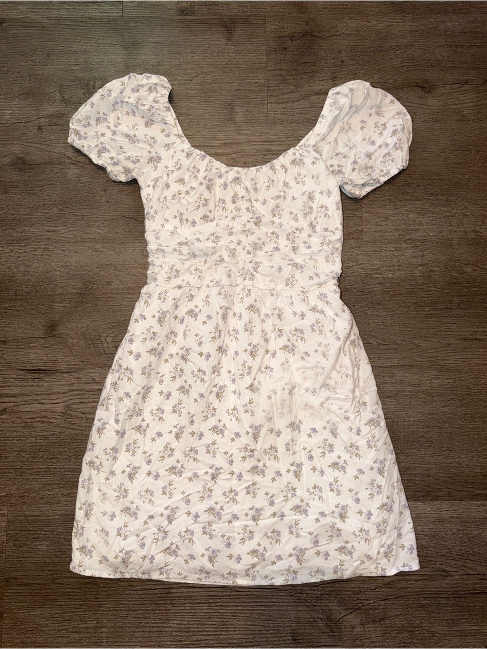 Hollister White Floral Puff-Sleeve Women’s Dress